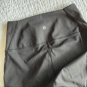 Women’s lululemon high waisted crop